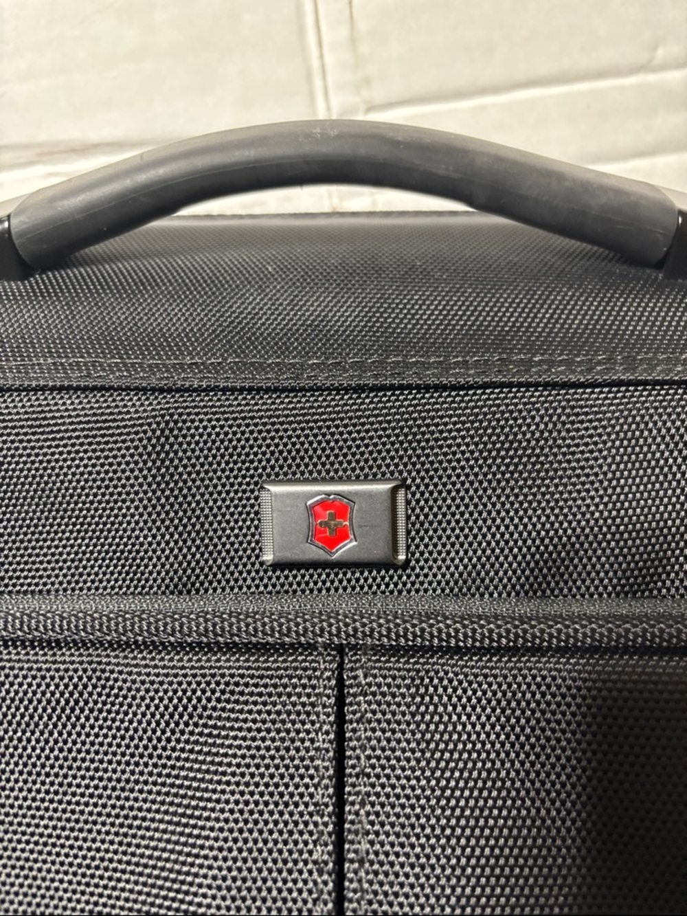 Victorinox Black and Tan Travel Organizer Roll/garment bag. EUC